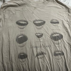 Brandy lips tee